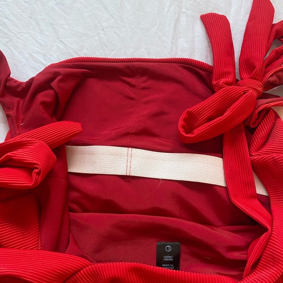 Beach Riot Sydney Belted One-Piece Swimsuit - Picture 10 of 11